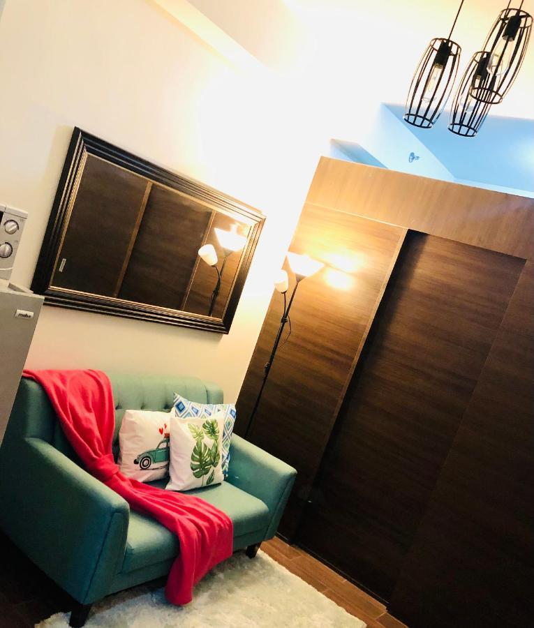Air Residence 1Br With Balcony Free Netflix And Disney Plus Manila Dış mekan fotoğraf