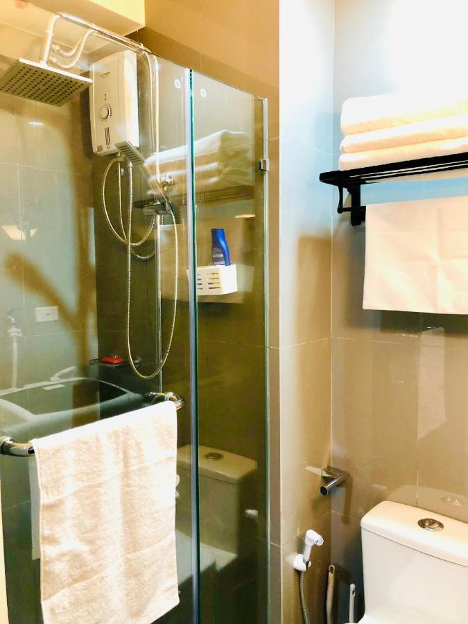 Air Residence 1Br With Balcony Free Netflix And Disney Plus Manila Dış mekan fotoğraf